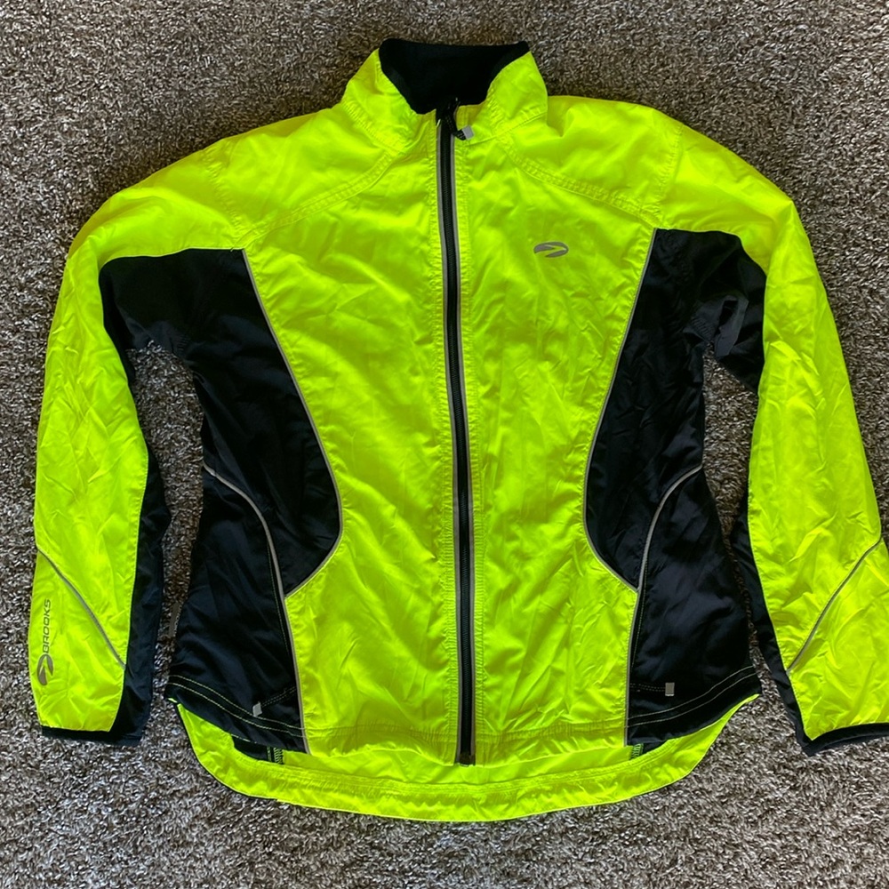 Brooks Bright Yellow Reflective Women’s Running Lightweight Jacket, S